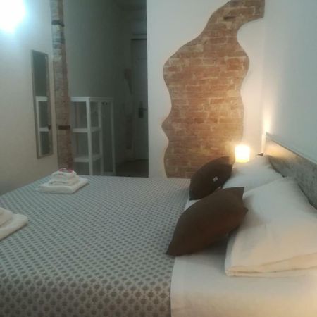 B.House Bed & Breakfast Cagliari Luaran gambar