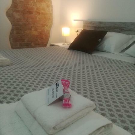 B.House Bed & Breakfast Cagliari Luaran gambar