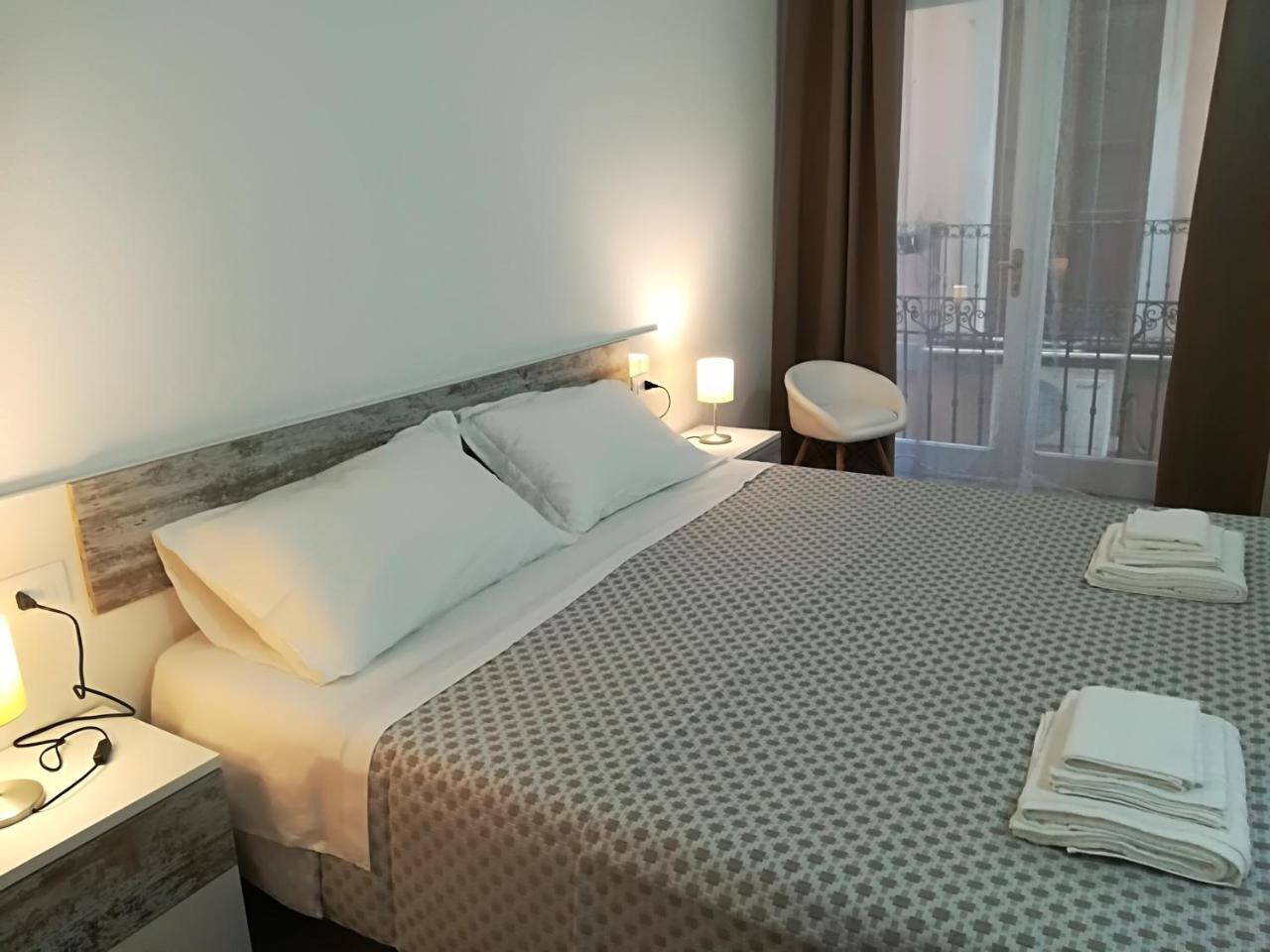 B.House Bed & Breakfast Cagliari Luaran gambar
