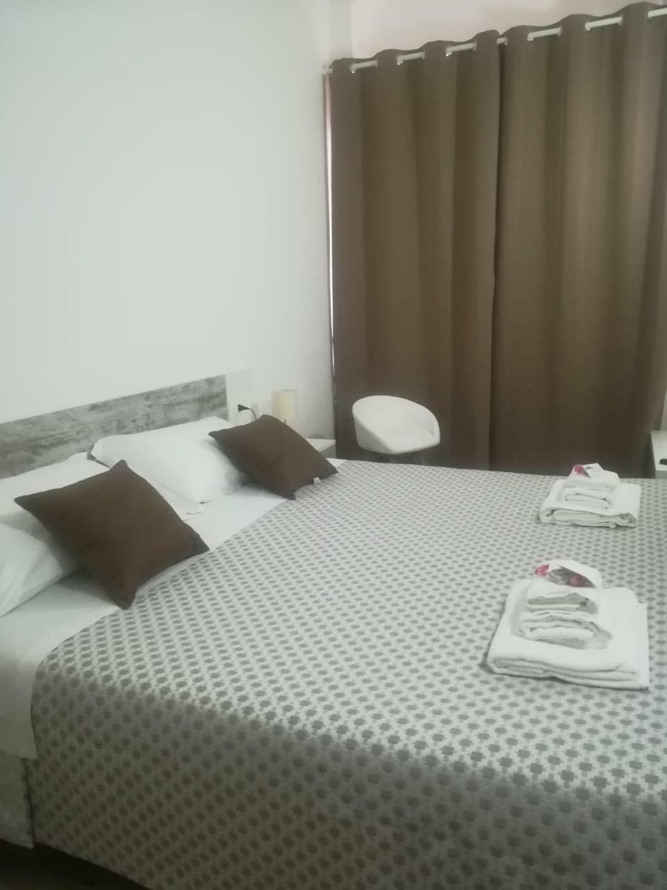 B.House Bed & Breakfast Cagliari Luaran gambar
