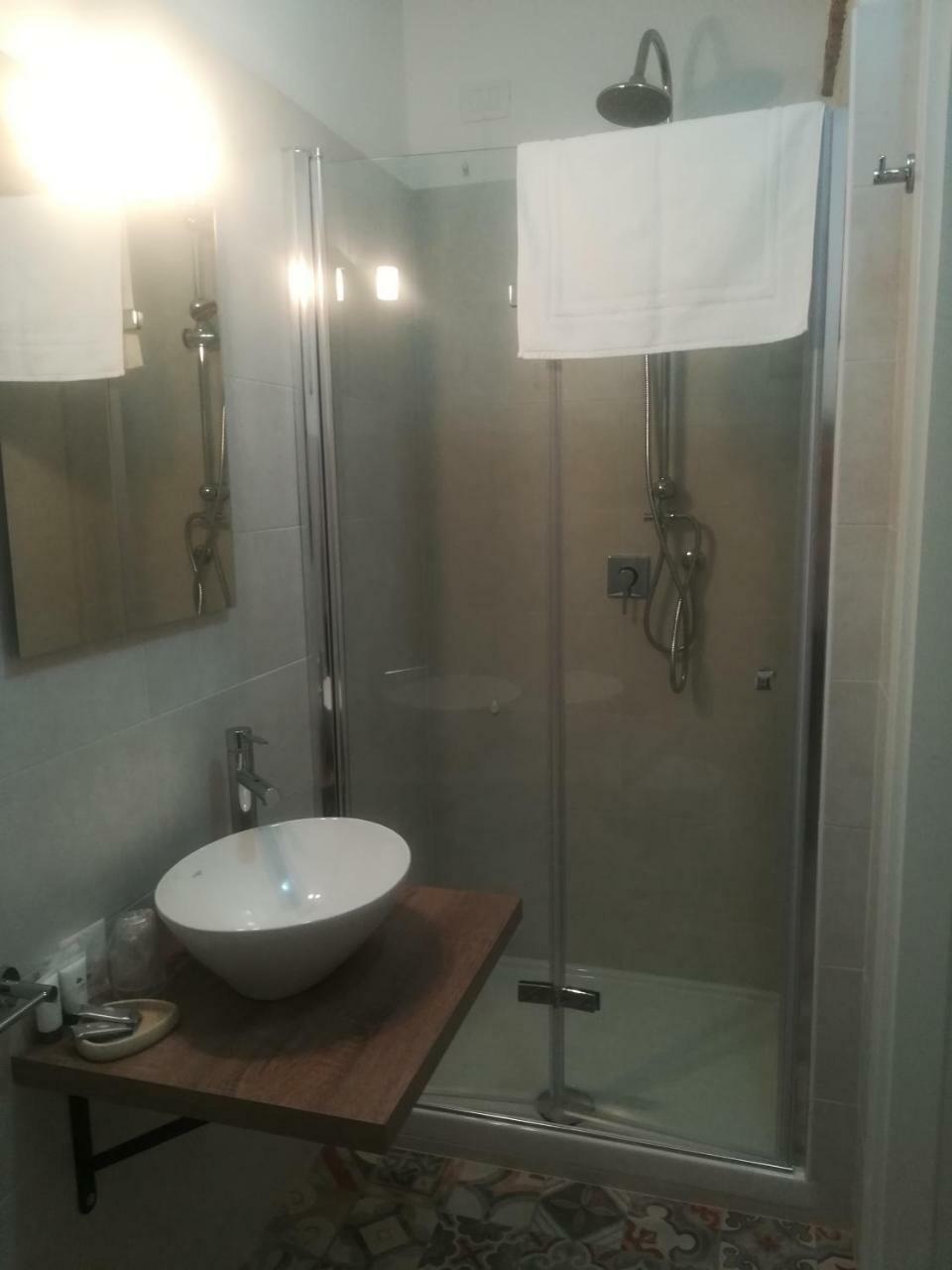 B.House Bed & Breakfast Cagliari Luaran gambar